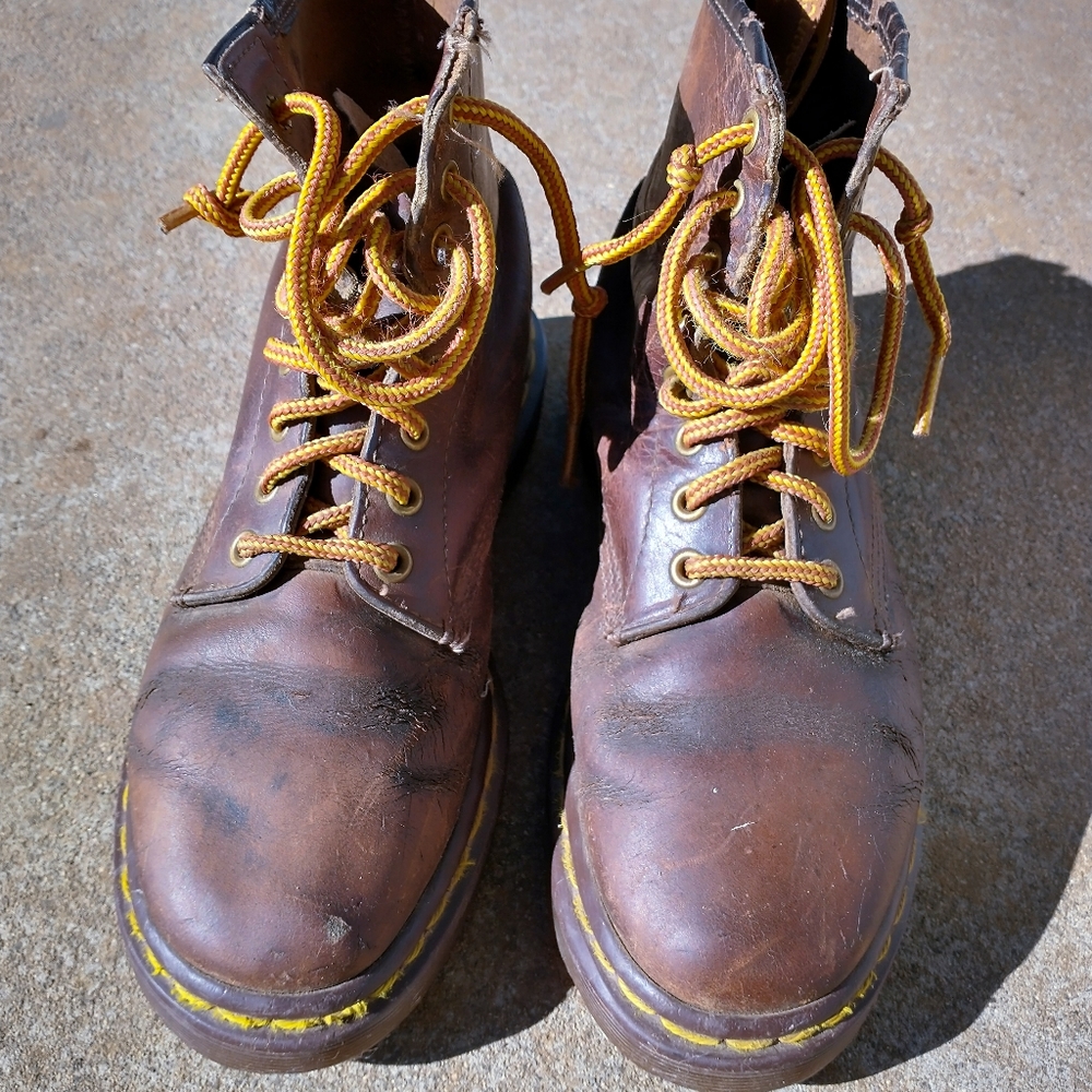 Dr. Martens vtg 90s classic brown boots, 8